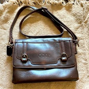 Women’s shoulder bag